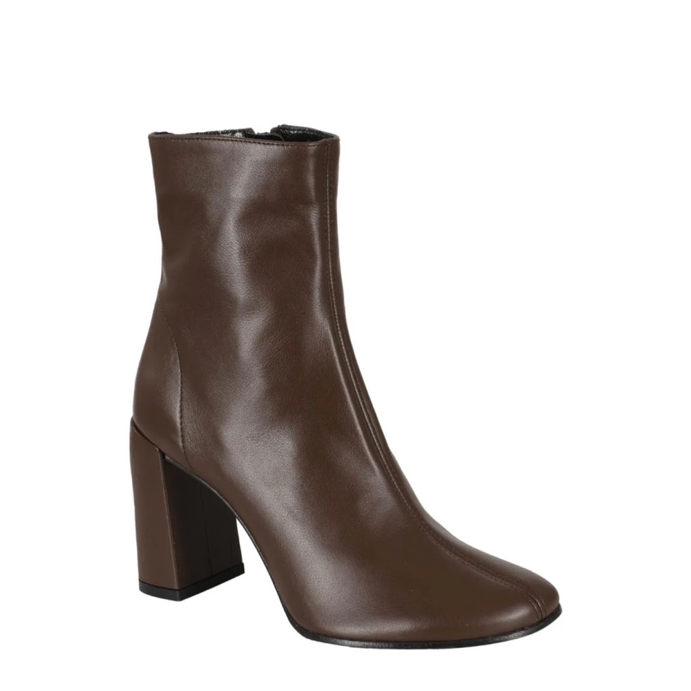 BY FAR
Vlada Bear Bootie Nappa Leather Size 8